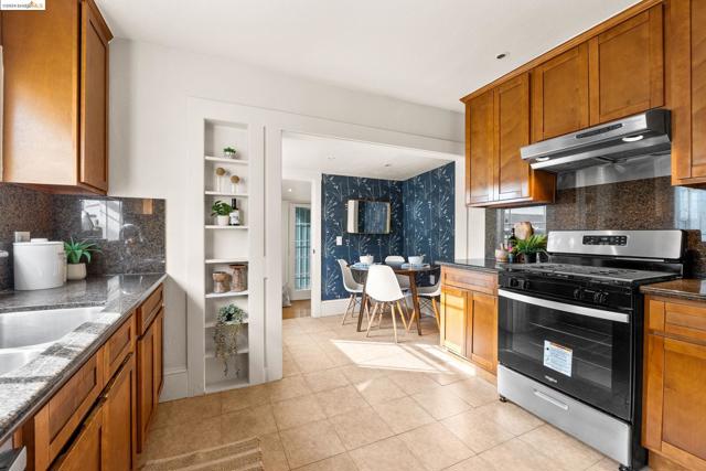 Image 17 of 48 For 6021 Monadnock Way