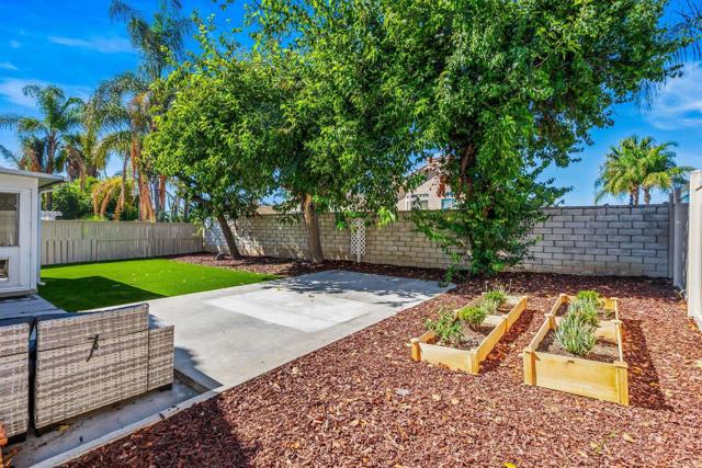 23843 Spring Branch Court, Murrieta CA: https://media.crmls.org/mediaz/80cf9db6-99d1-4554-adc8-9e511c7f2278.jpg