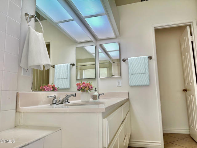 44543 Tarragon Drive, Lancaster CA: https://media.crmls.org/mediaz/80cfb26d-d2bd-426c-b6db-f3d8ef960186.jpg