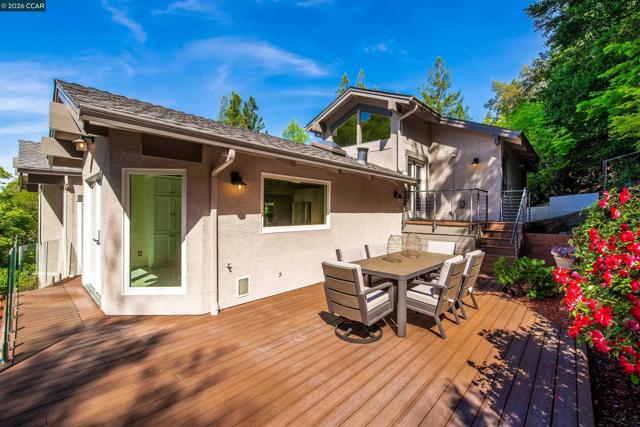 Image 39 of 52 For 1006 Howard Hills Rd