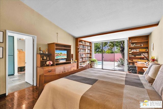 2861 Sundance Circle, Palm Springs CA: https://media.crmls.org/mediaz/80d0133f-aebd-48d9-87d1-99f53d750212.jpg