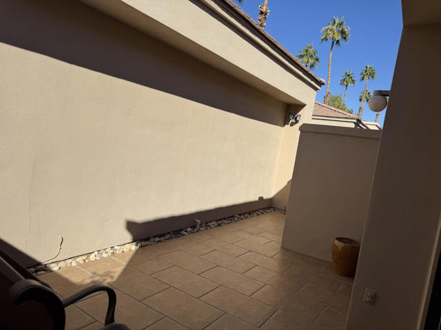 54974 Oaktree, La Quinta CA: https://media.crmls.org/mediaz/80d077b8-1834-44fa-8ef7-300fe26407f4.jpg