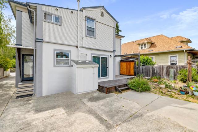 129 Sunnyside Avenue, Santa Cruz CA: https://media.crmls.org/mediaz/80d08234-176c-48d1-a56a-daacf23f7b8f.jpg