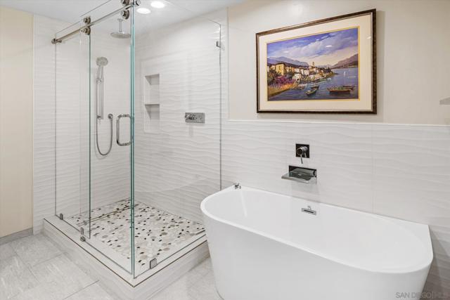 89 Tunapuna Ln, Coronado CA: https://media.crmls.org/mediaz/80d18035-381f-45f5-8da3-5f6d5c060b73.jpg