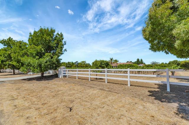 1152 Little River Drive, Hollister CA: https://media.crmls.org/mediaz/80d29289-cbb6-433b-817f-fafe43517042.jpg