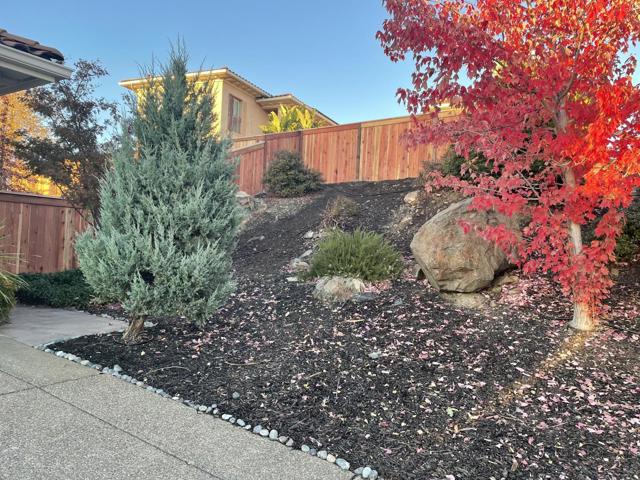 Image 14 of 60 For 5100 Thalia Drive