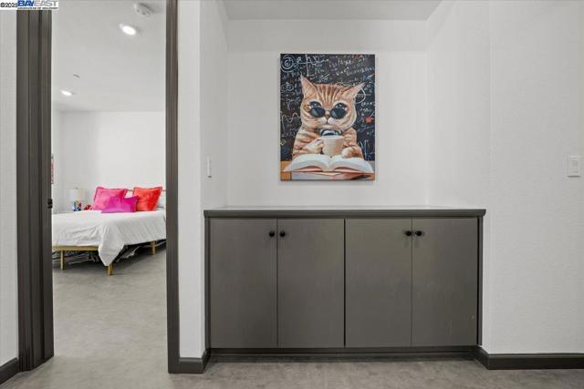 5483 Melissa Ln, Dublin CA: https://media.crmls.org/mediaz/80d334c1-cf39-4b34-b958-9fcdc8043696.jpg