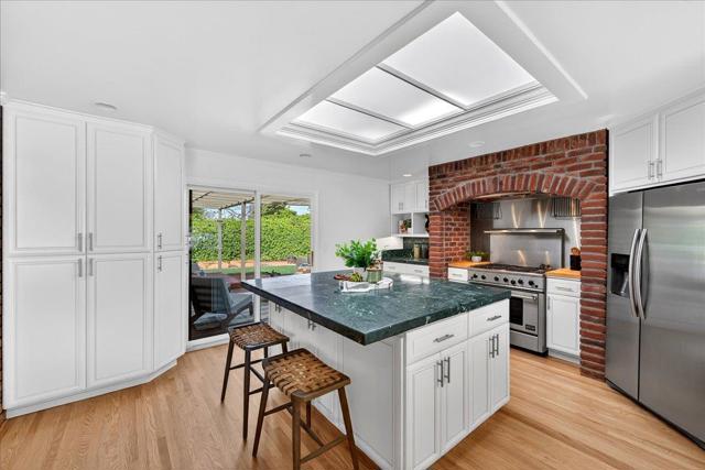 1312 Lubich Drive, Mountain View CA: https://media.crmls.org/mediaz/80d3be6d-8937-4238-8023-4246b0535ee9.jpg