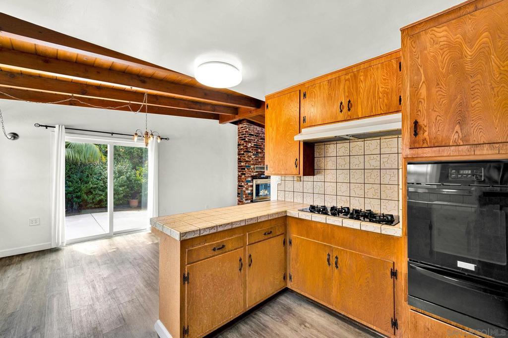 328 9th St - photo 17