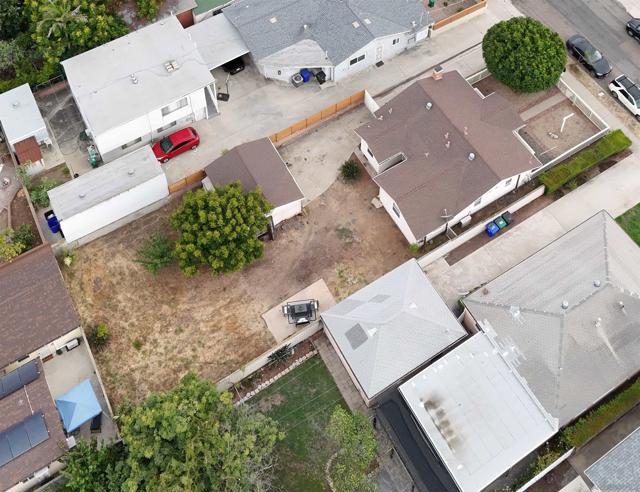 4749 Choctaw Dr, San Diego CA: https://media.crmls.org/mediaz/80d4475b-2ab9-47eb-832f-6ecfbca8f7d9.jpg