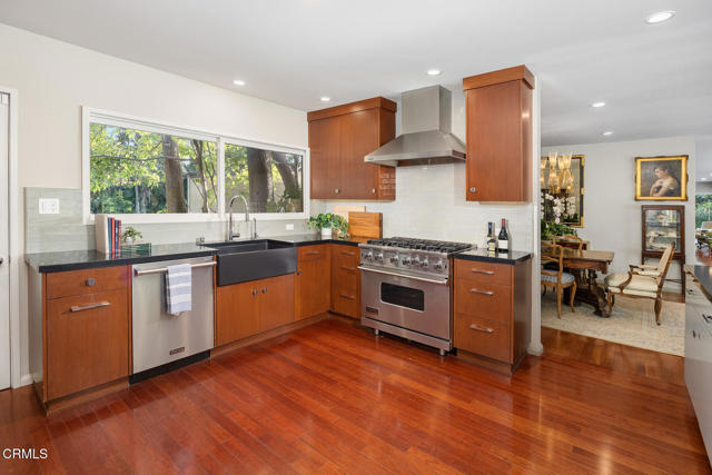 Detail Gallery Image 18 of 63 For 505 Orange Grove Cir, Pasadena,  CA 91105 - 4 Beds | 3/1 Baths