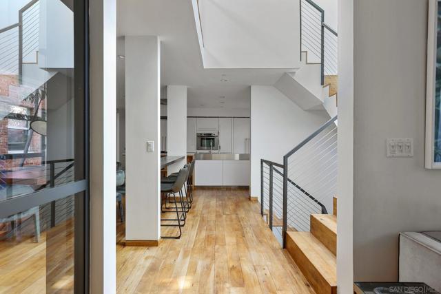 Image 11 of 51 For 7 Terrace  