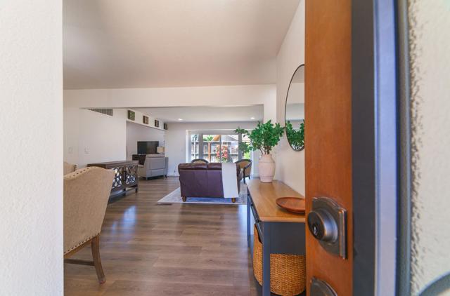 731 La Mesa Drive, Salinas CA: https://media.crmls.org/mediaz/80d84c3f-8a17-4aa7-a488-2ecff56532e6.jpg