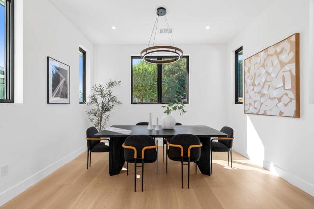 89 Centre Street, Mountain View CA: https://media.crmls.org/mediaz/80d9376f-4eaa-4033-b787-c1ff9b22066d.jpg