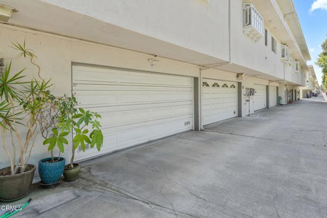 4804 La Villa Marina, Marina del Rey CA: https://media.crmls.org/mediaz/80da4130-1055-490b-ba79-ed00afb1739a.jpg