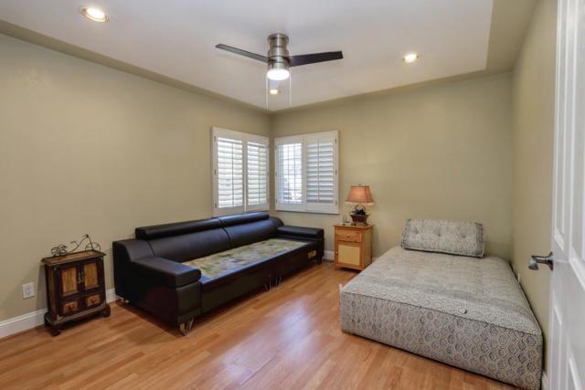 60 Monte Vista Way, Gilroy CA: https://media.crmls.org/mediaz/80dc7428-a91a-4eb7-85ef-d8ced4d5eb46.jpg