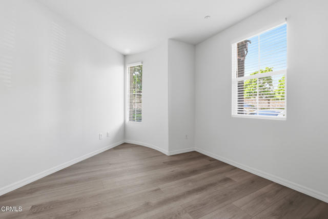 Detail Gallery Image 18 of 29 For 259 Riverdale Ct #241,  Camarillo,  CA 93012 - 2 Beds | 2 Baths