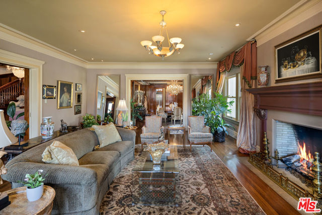 Image 10 of 40 For 401 Windsor Boulevard