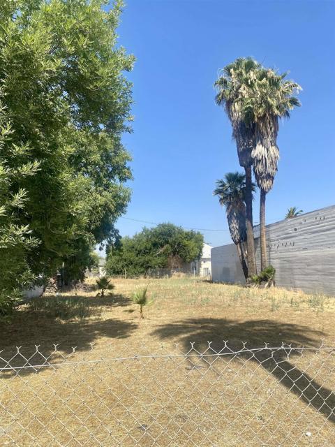Detail Gallery Image 1 of 6 For 840 N E Street, San Bernardino,  CA 92410 - – Beds | – Baths