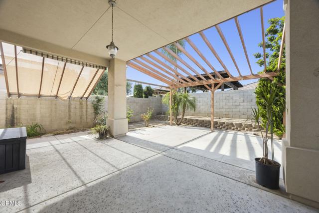 13418 Giro Drive, Bakersfield CA: https://media.crmls.org/mediaz/80df4373-7daa-48af-b291-2ea13df99c8a.jpg