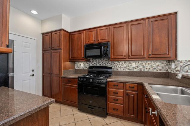 Detail Gallery Image 24 of 49 For 1235 Highbluff Ave, San Marcos,  CA 92078 - 3 Beds | 2/1 Baths
