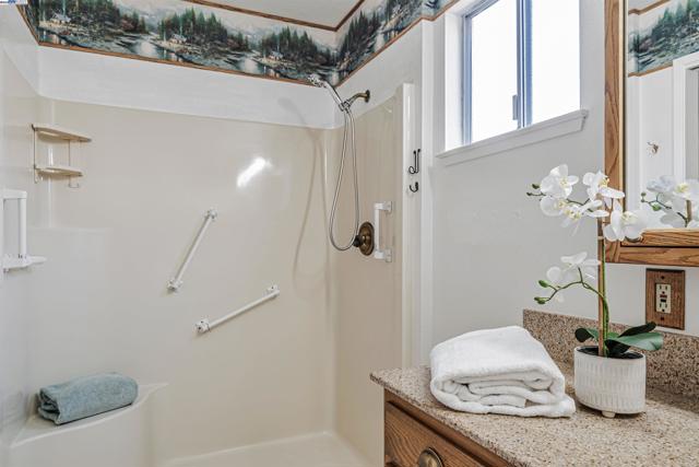 9694 Ashby way, San Ramon CA: https://media.crmls.org/mediaz/80e1348f-a2cf-4da6-9e46-3163ac4ec721.jpg