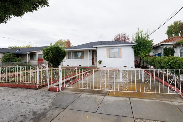 140 Marian Lane, San Jose CA: https://media.crmls.org/mediaz/80e3608e-e239-4b1d-a3d8-f4883a423081.jpg