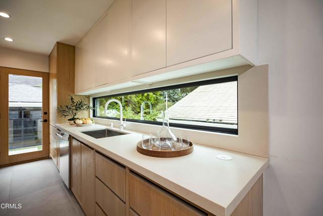 Detail Gallery Image 8 of 25 For 1525 La Loma Rd, Pasadena,  CA 91105 - 3 Beds | 2 Baths