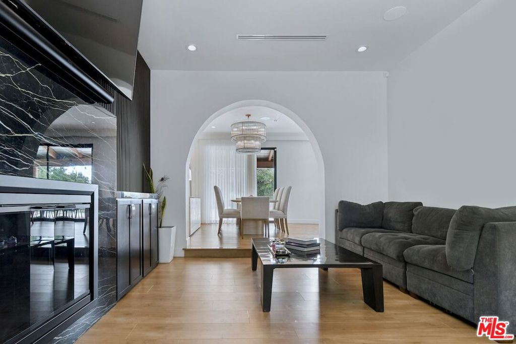 MLS #26915335 image #27