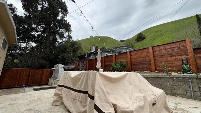 38526 Canyon Heights Drive, Fremont CA: https://media.crmls.org/mediaz/80e422c4-142c-47f5-958f-54df2fab944e.jpg