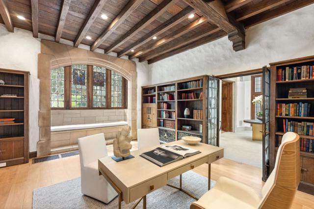 85 Fagan Drive, Hillsborough CA: https://media.crmls.org/mediaz/80e4c4bc-5546-4b67-952b-94b676566653.jpg