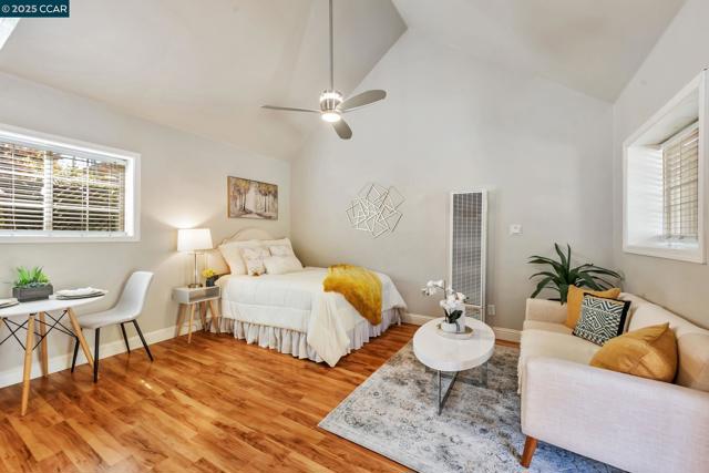 941 45Th St, Oakland CA: https://media.crmls.org/mediaz/80e52e23-85af-462b-8cbd-7d68895be67e.jpg