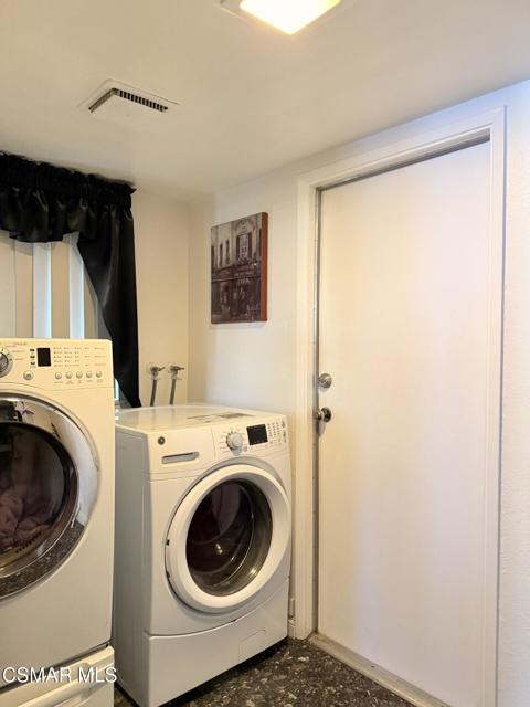 7055 Mango Street, Rancho Cucamonga CA: https://media.crmls.org/mediaz/80e59fc3-2efd-47c6-b1fd-faadb747d7ad.jpg