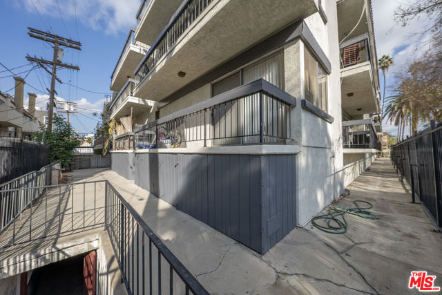 161 St Andrews Place, Los Angeles, California 90004, ,Multi-Family,For Sale,St Andrews,23232447