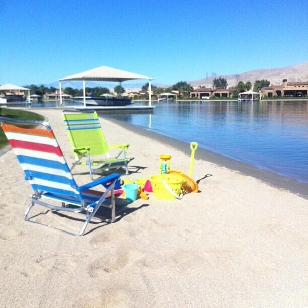 83015 Shore Drive, Indio CA: https://media.crmls.org/mediaz/80e6648d-ccfc-4c4a-9096-9eb296e225f2.jpg