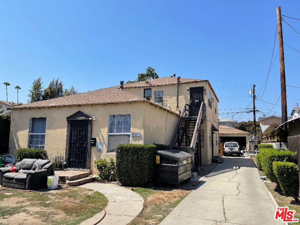 1261 W 35th Place, Los Angeles, CA 90007