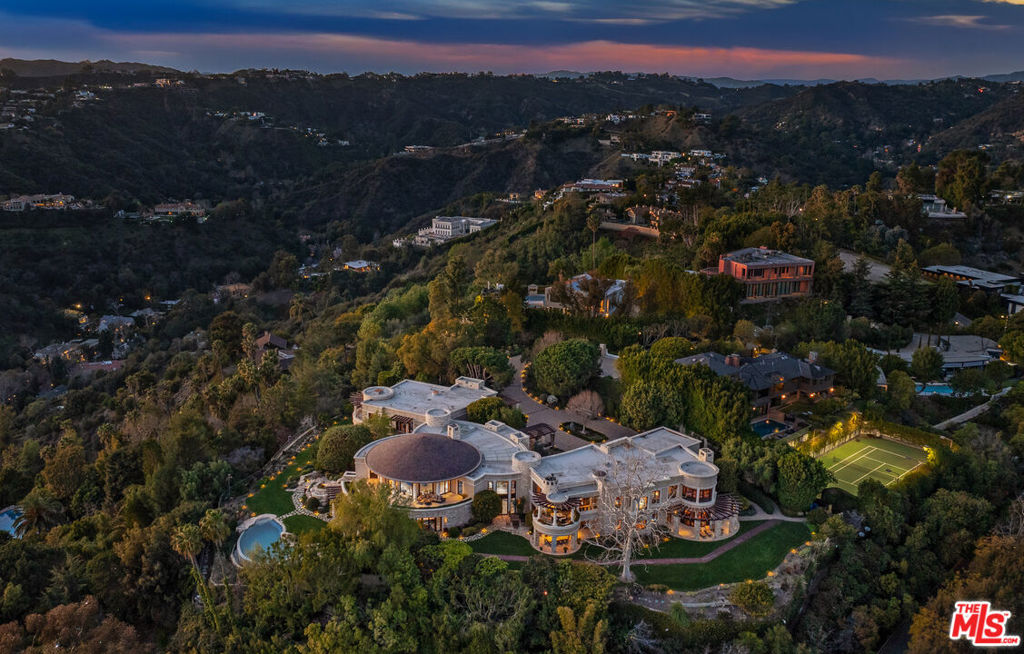 1101 Bel Air Place
