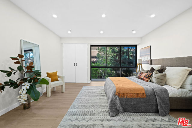 10750 Wilshire Boulevard, Los Angeles CA: https://media.crmls.org/mediaz/80e8413b-7773-4e43-b725-26116fdca1a8.jpg