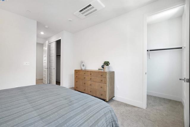 2119 Stanford Street, Alameda CA: https://media.crmls.org/mediaz/80e89874-0a1a-4c26-8311-7bdd0ad0b81b.jpg