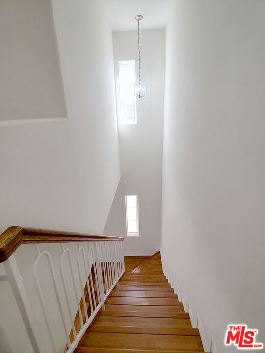 821 S Gramercy Place, Los Angeles CA: https://media.crmls.org/mediaz/80e9203a-2db4-4edf-9906-c191cb8235ef.jpg