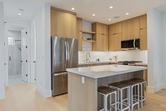 18061 Saratoga Los Gatos Road, Monte Sereno CA: https://media.crmls.org/mediaz/80e958c1-d3bb-43ca-a9da-400322871c2b.jpg
