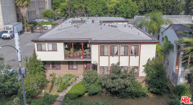 Image 10 of 19 For 674 Catalina Street