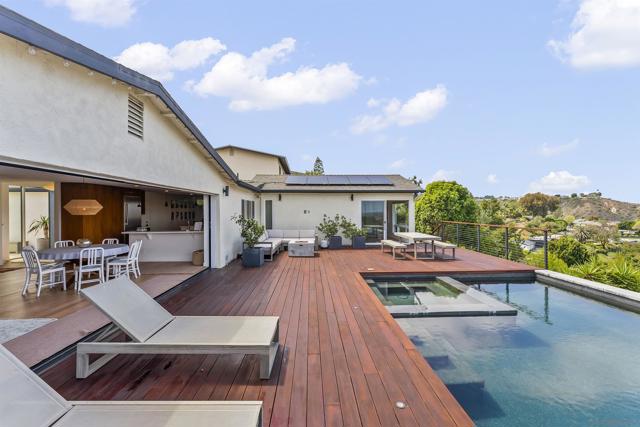 5745 Soledad Mountain Road, La Jolla CA: https://media.crmls.org/mediaz/80eb38ab-0db9-4de2-83bd-8091d5db2df3.jpg