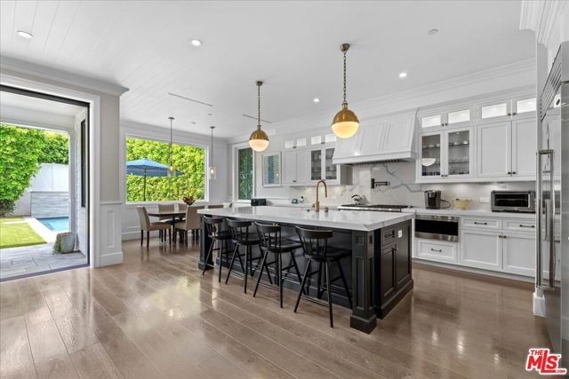 4105 Bellingham Avenue, Studio City CA: https://media.crmls.org/mediaz/80ec03cd-afaa-4904-a8c1-ca5f86b342f7.jpg