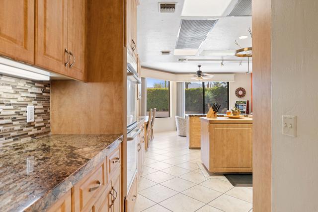 73681 Agave Lane, Palm Desert CA: https://media.crmls.org/mediaz/80ed1910-b38e-40f0-b78b-ceb847cc69ec.jpg