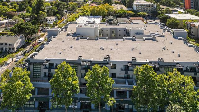 222 8th Avenue, San Mateo CA: https://media.crmls.org/mediaz/80edbd04-9079-4fb7-b5da-9dffdf4053bd.jpg