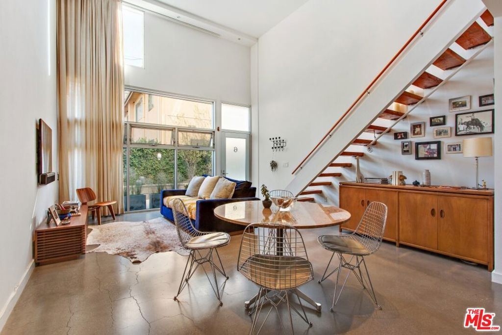 140 S Gramercy Place #6