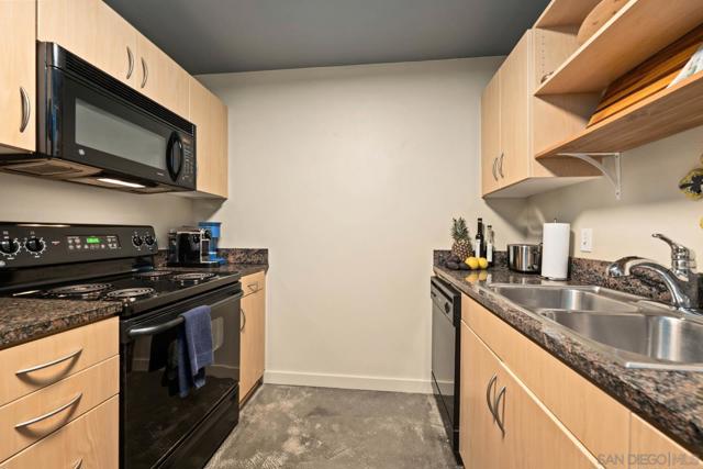 777 6Th Ave, San Diego CA: https://media.crmls.org/mediaz/80f0cab5-a546-4786-802b-7862d801fc63.jpg