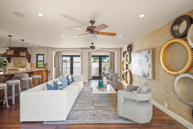 650 Glorietta Blvd, Coronado CA: https://media.crmls.org/mediaz/80f12659-3b73-460b-bbc5-2c2dc1a1b861.jpg
