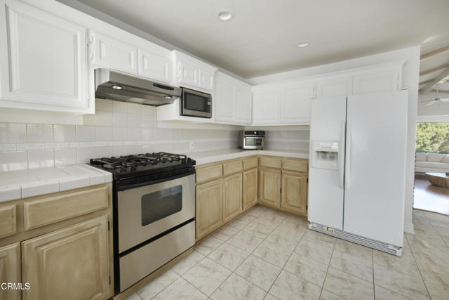 MLS #V1-33477 image #10